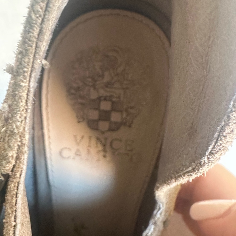 Vince Camuto suede booty - Picture 5 of 6
